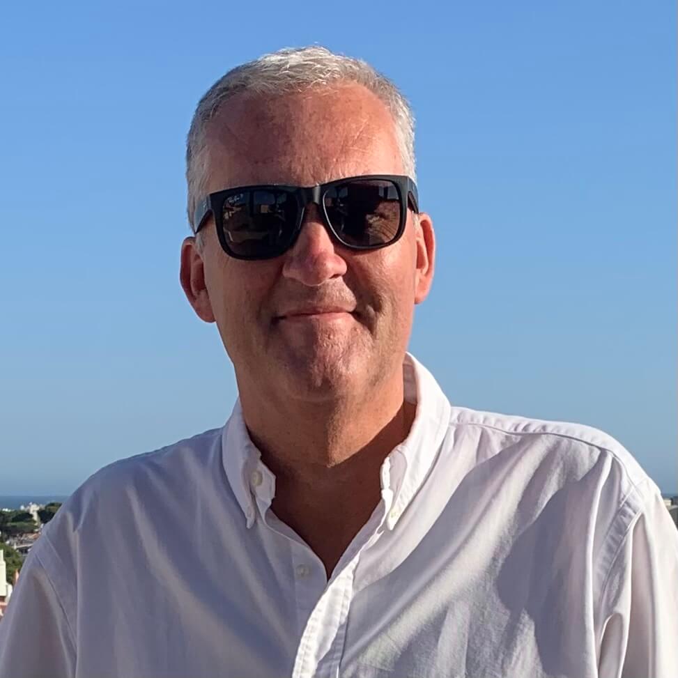 Marco Deckers, stemacteur en voice-over. Werkzaam vanuit Zoetermeer voor diverse audio-opnames.